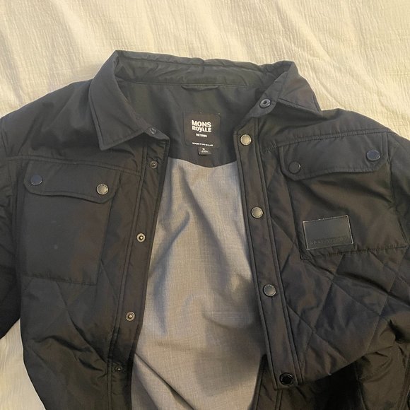 Mons Royale Other - NWT - Mons Royale Jacket - Merino Interior - Quilted - size Medium